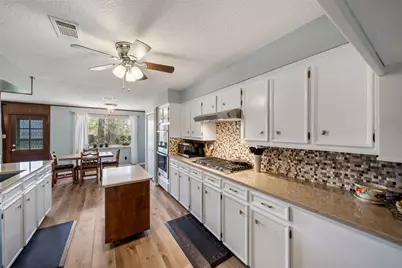 515 Northwood Drive, Conroe, TX 77303 - Photo 18