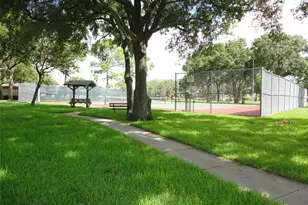 16811 Pinemoor Way, Houston, TX 77058 - Photo 16