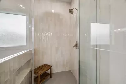 1002 Cowards Creek Court, Friendswood, TX 77546 - Photo 34