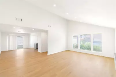6423 Coachwood Drive, Houston, TX 77035 - Photo 8