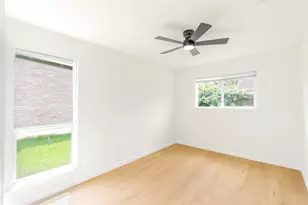 6423 Coachwood Dr, Houston, TX 77035 - Photo 28