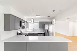 6423 Coachwood Dr, Houston, TX 77035 - Photo 10