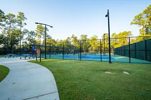 14 Guinevere Pl, The Woodlands, TX 77384 - Photo 4