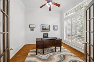 14 Guinevere Pl, The Woodlands, TX 77384 - Photo 4