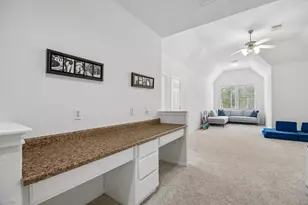 14 Guinevere Pl, The Woodlands, TX 77384 - Photo 18