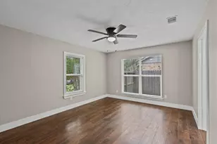 1107 Londonderry Ave, Friendswood, TX 77546 - Photo 16