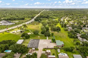 16735 Barcelona Dr, Friendswood, TX 77546 - Photo 20