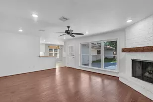11418 Valley Stream Dr, Houston, TX 77043 - Photo 18