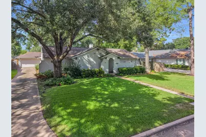 11418 Valley Stream Drive, Houston, TX 77043 - Photo 2