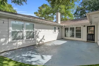 11418 Valley Stream Drive, Houston, TX 77043 - Photo 34