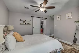 302 E Kay St, Dayton, TX 77535 - Photo 26