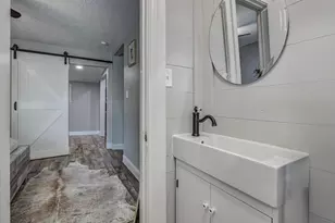 302 E Kay St, Dayton, TX 77535 - Photo 28