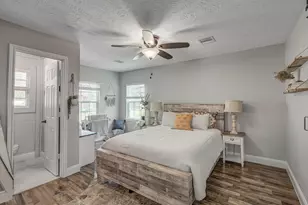 302 E Kay St, Dayton, TX 77535 - Photo 24