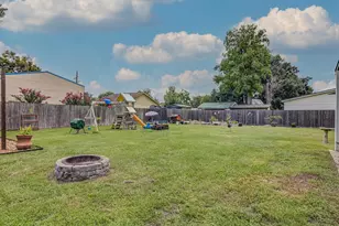 302 E Kay St, Dayton, TX 77535 - Photo 48