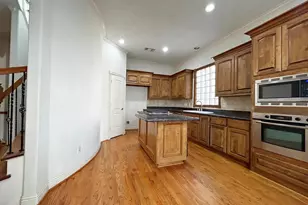 5206 Nett St, Houston, TX 77007 - Photo 2