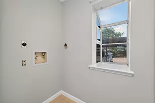 18800 Egret Bay Blvd, Webster, TX 77058 - Photo 10