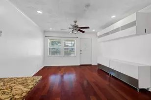 116 Tarpon Ave, Galveston, TX 77550 - Photo 8