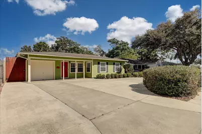 116 Tarpon Avenue, Galveston, TX 77550 - Photo 1