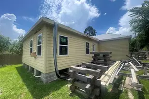 260 Rosen St, Bridge City, TX 77611 - Photo 4