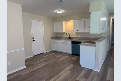 1707 Crest Hill Drive, Conroe, TX 77301 - Photo 6