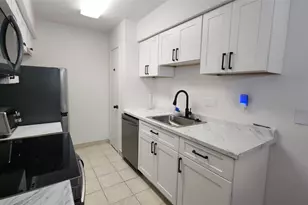 2100 Wilcrest Dr, Houston, TX 77042 - Photo 16
