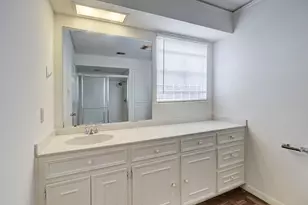 4002 Portsmouth Ave, Houston, TX 77027 - Photo 12