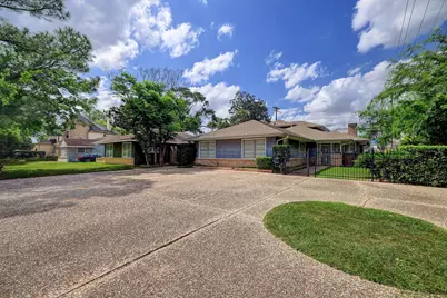 4002 Portsmouth Avenue, Houston, TX 77027 - Photo 1