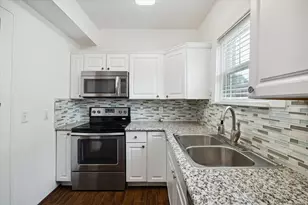 2611 Isabella St, Houston, TX 77004 - Photo 2