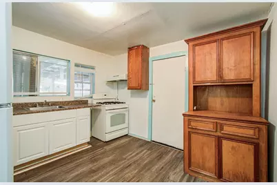 4334 Bell Street, Houston, TX 77023 - Photo 20
