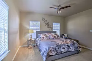 811 W Schubert St, Fredericksburg, TX 78624 - Photo 16