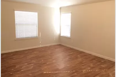 704 S Ella Creek Drive, Houston, TX 77067 - Photo 6