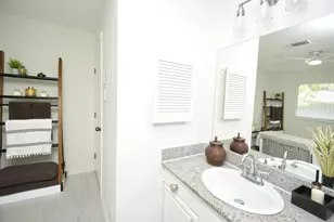 7010 Tara Dr, Richmond, TX 77469 - Photo 8