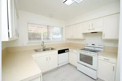 7010 Tara Drive, Richmond, TX 77469 - Photo 18