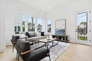 8916 Sunshine Laverne Ln, Houston, TX 77080 - Photo 4