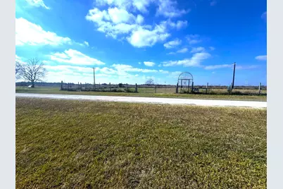 303 Pinafore Court, Palacios, TX 77465 - Photo 6