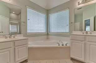 930 Arbor Pine, Tomball, TX 77375 - Photo 28