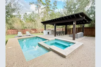 142 E Spindle Tree Circle, The Woodlands, TX 77382 - Photo 1