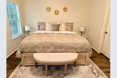 142 E Spindle Tree Circle, The Woodlands, TX 77382 - Photo 6