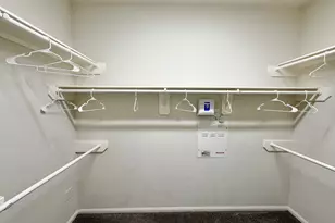 142 E Spindle Tree Cir, The Woodlands, TX 77382 - Photo 8