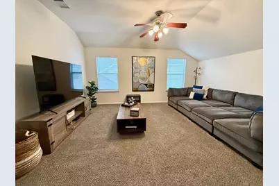 142 E Spindle Tree Circle, The Woodlands, TX 77382 - Photo 14