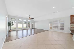 26006 Palmdale Estate Dr, Richmond, TX 77406 - Photo 10