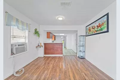 401 Lee Avenue, Anahuac, TX 77514 - Photo 12