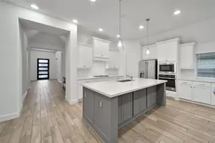 1108 Wandering Brook St, Magnolia, TX 77354 - Photo 2