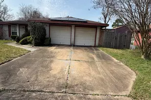 8839 Glenhouse Dr, Houston, TX 77088 - Photo 2