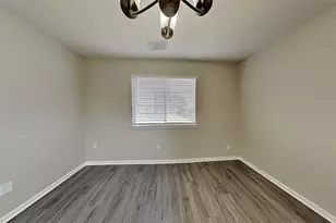 10834 Glenora Dr, Houston, TX 77065 - Photo 6