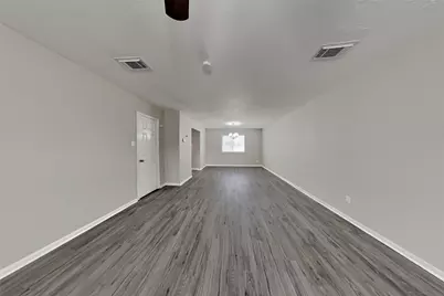 10834 Glenora Drive, Houston, TX 77065 - Photo 2