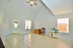 3239 Beran Dr, Houston, TX 77045 - Photo 6