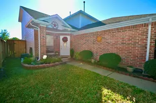 3239 Beran Dr, Houston, TX 77045 - Photo 4