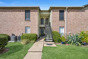 18800 Egret Bay Blvd, Webster, TX 77058 - Photo 2