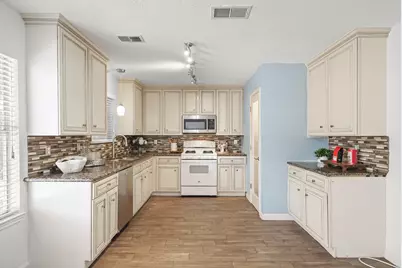 26907 Castlecliff Lane, Kingwood, TX 77339 - Photo 20